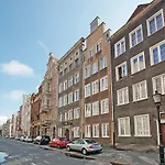 Apartment Starogdanski 22